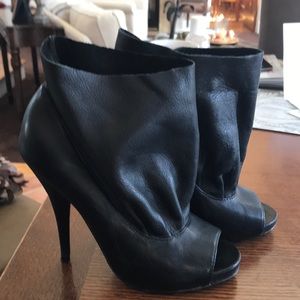 Dolce vita black booties